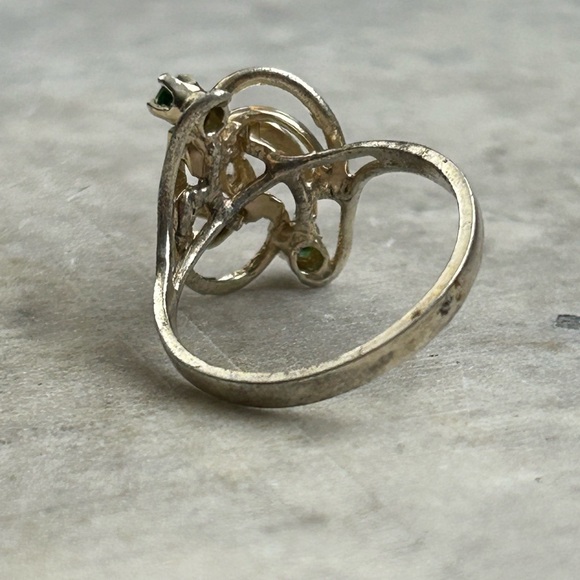 Vintage Emerald CZ Gemstone Ring Mid Century Ring Size 7 Ring - Picture 6 of 9